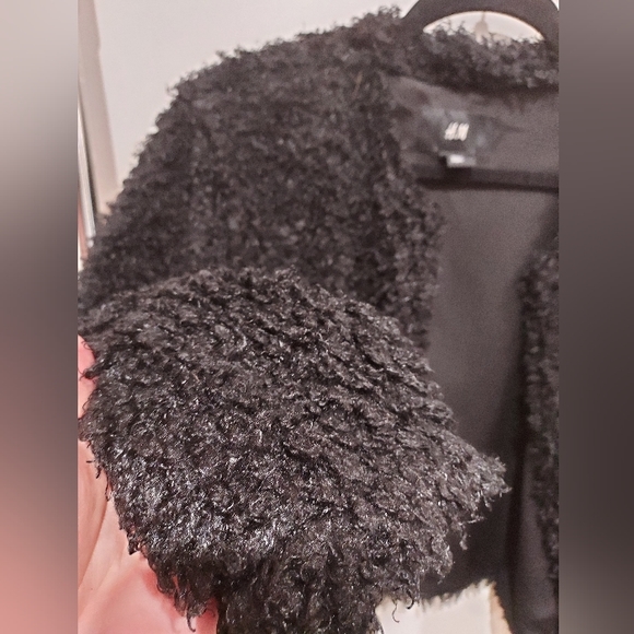 H&M Black Soft Fuzzy Open Sweater Jacket Size 12 - Picture 4 of 4